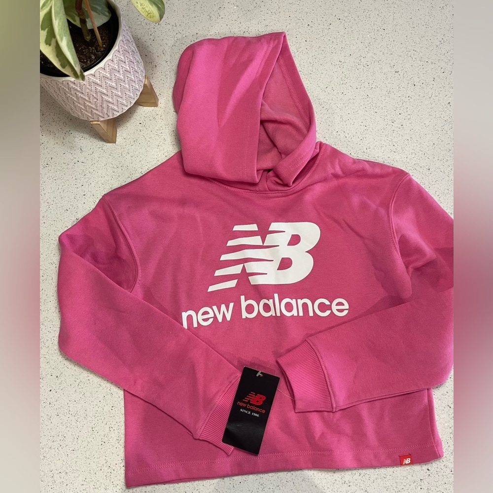 NWT: New Balance Logo Sporty Pink Pull Over Hoodie